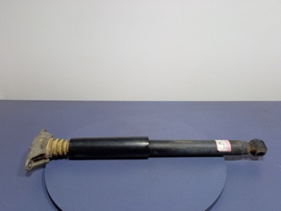 Mazda 6 ii gj kombi амортизатор задня правий ghp928700b фото №1