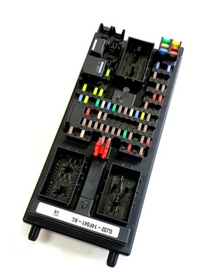 Корпус коробка предохранителей range rover evoque фото №1