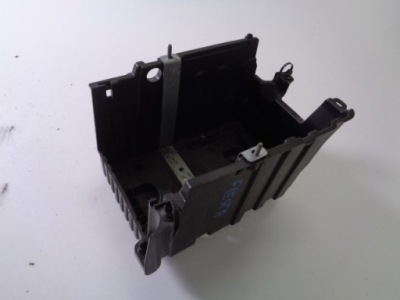 Корпус аккумулятор ford fiesta mk8 2016- фото №1