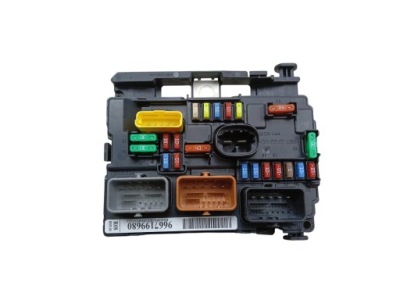 Модуль bsm коробка предохранителей citroen ds3 9667199680 r08 фото №1