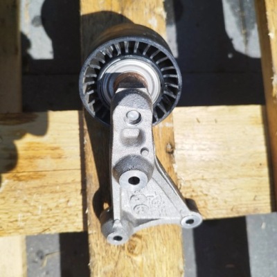 Bmw x3m g80 g82 m3 m4 кронштейн ролики направляющей 8091448 фото №1