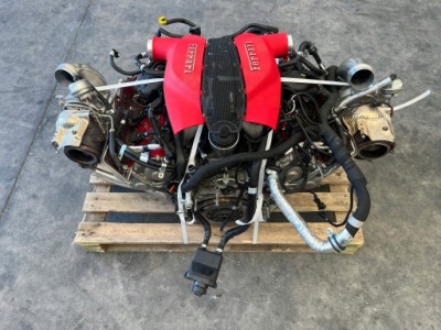 Ferrari f8 двигун двигун kompletny двигун v8 двигун з номером f154cg фото №1