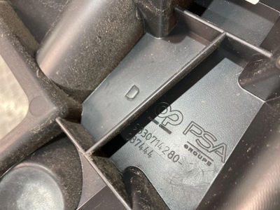 Направляющая бампера правый задняя citroen c4 iii 20- фото №1