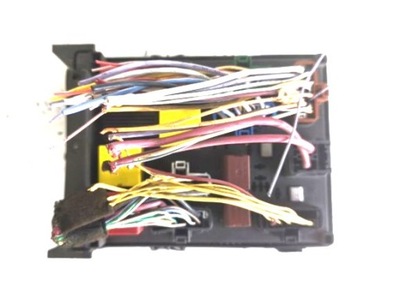 Коробка запобіжників bsi renault espace iv laguna ii 8200283815 фото №1