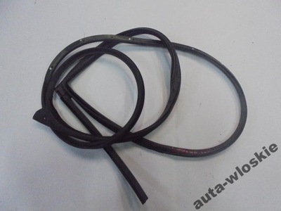 Прокладка двері задня права lancia thema фото №1