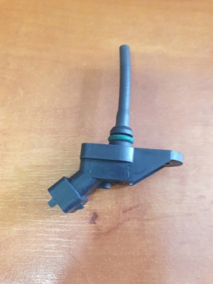 Opel датчик тиску 0261230009 фото №1