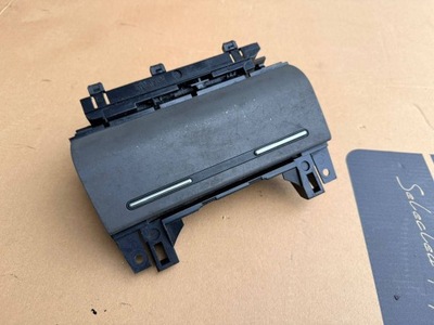 Попільничка audi a4 b6 8e0857951f nr58 фото №1