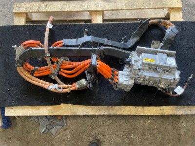 Конвертер инвертор mercedes w205 c-klasa c350e фото №1