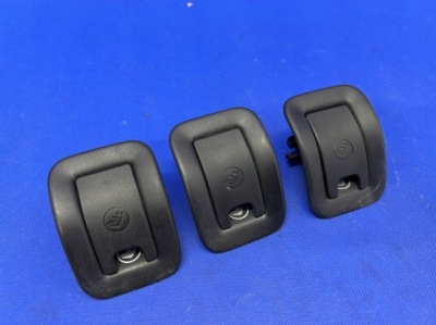 Audi a4 a5 q5 защита заглушка isofix 8t0887233a 8t0887187 фото №1