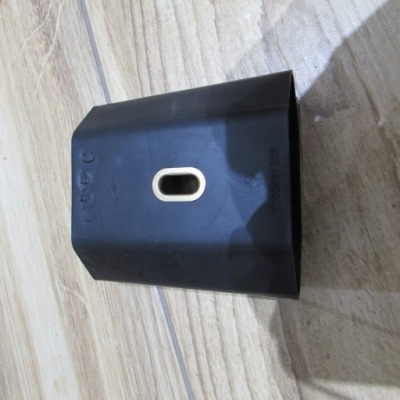 Плита бампера перед renault laguna i 7700821505 фото №1