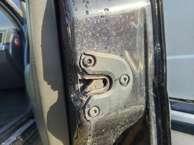 Замок дверь правый перед opel vectra c lift 13210770qr фото №1