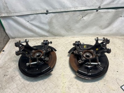 Hyundai tucson ii 4wd 1.6 t-gdi поворотный кулак задняя l/p фото №1