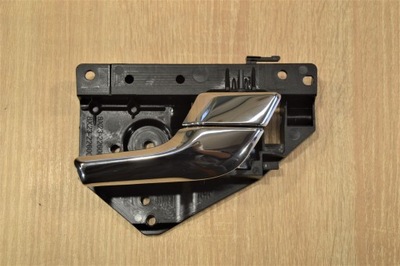 Ручка внутрішня правий задня jaguar xf x250 фото №1