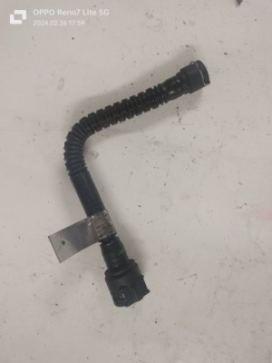 Opel insignia шланг радиатора масла вентиляция картера 55488382 фото №1