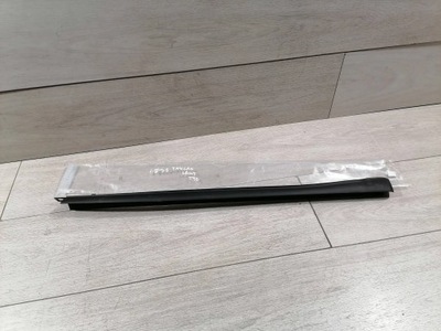 Taycan прокладка дверь левый задняя 9j1839499 фото №1