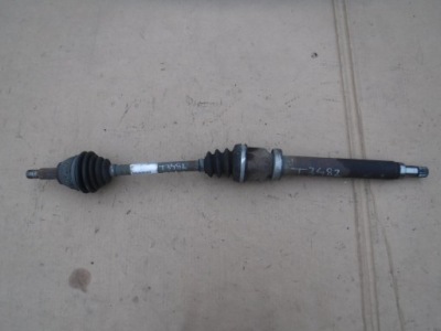 Привідний вал права ford fiesta mk7 1.6b 8v51-3b436-ca фото №1