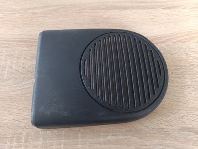 Захист динаміка двері правий перед renault thalia 8200129378 оригінал фото №1