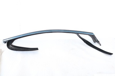 Lancia delta молдинг прокладка дверь правая перед фото №1