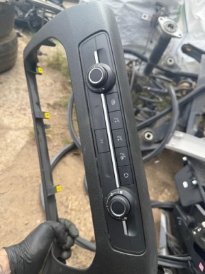 Панель кондиціонера expert iii jumpy iii proace ii 98081722zd фото №1