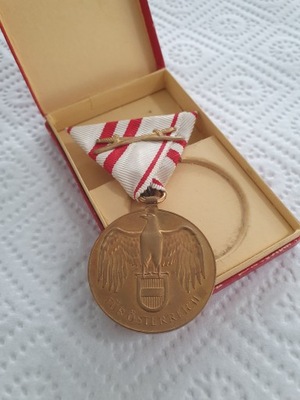 Austria medal za I Wojnę Światową 1914 1918 Für Osterreich + pudełko stan !