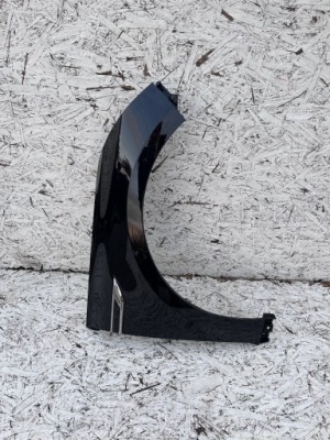 Talisman крила правий перед передній чорний tegne фото №1