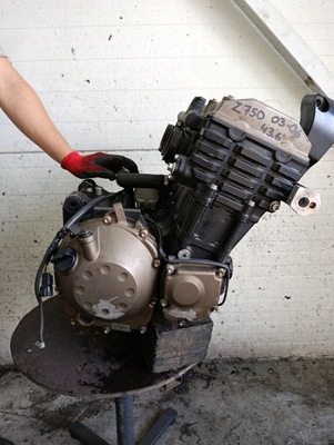 KAWASAKI Z750 03-06 SILNIK