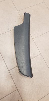 Hyundai i30 ii захист заглушка консолі права 84770-a6000 фото №1