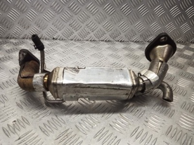 Радиатор выхлопных газов mazda 3 2.0 фото №1