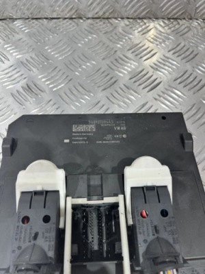 Модуль комфорту vw golf vii 12- 5q0937084as фото №1