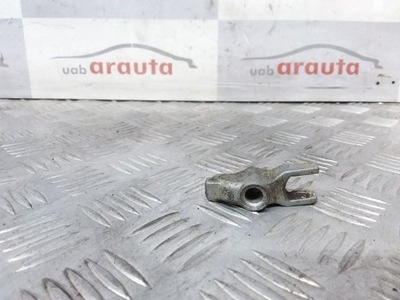 Opel astra j 2012 кронштейн / крепления форсунки фото №1