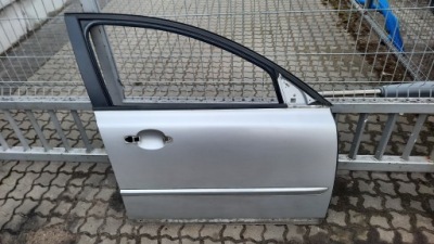 Двері перед праве volvo v50 04-12r 426-26 фото №1