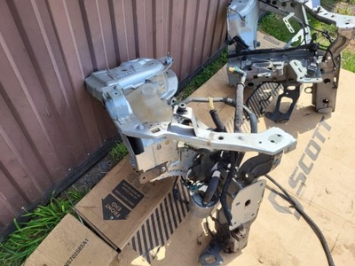 Renault fluence чверть права передня лонжерон фото №1