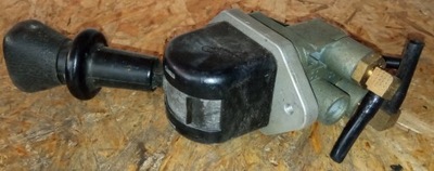 Клапан тормоза ручного daf cf 75 85 фото №1