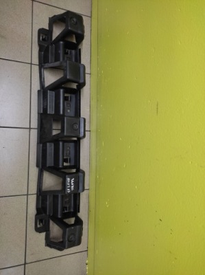 Citroen c5 iii направляющая бампера задняя 9681049580 фото №1