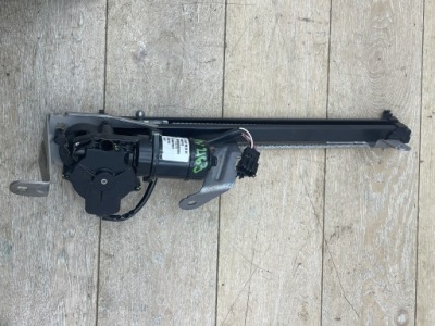 Механізм підйому кришки mercedes v-klasa w447 a4477600003 фото №1