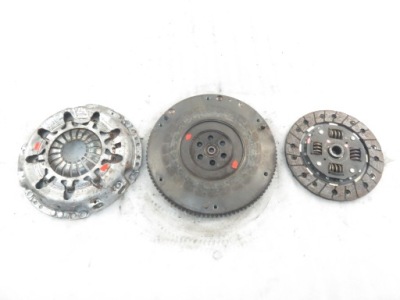 Колесо маховик зчеплення suzuki wagon r1.3 310011010 фото №1