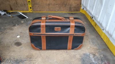 Elegancka walizka MW 60X36X18cm