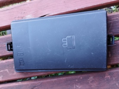 Крышка защита предохранителей vw passat b8 5q0937132b фото №1