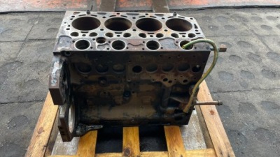 Блок двигуна deutz bf4m1013 10368536 фото №1
