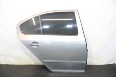 Дверь правый задняя skoda octavia ii lift 9202 хэтчбек фото №1