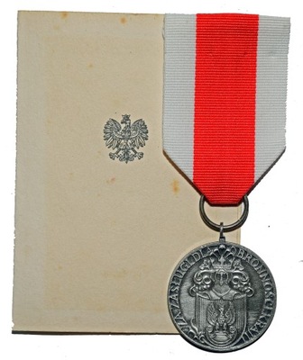 Medal za zasługi dla Obronności Kraju srebrny z nadaniem 1995