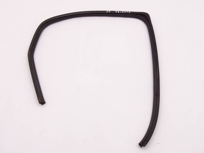 Mazda tribute 00-07 прокладка скло правий задня фото №1