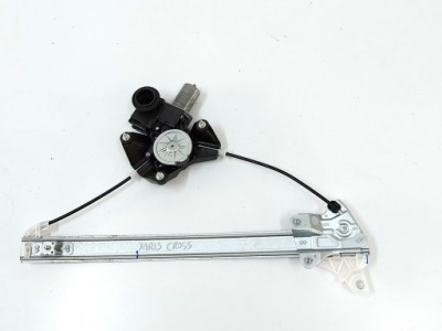 Toyota yaris cross подъемник стекло правый перед 23r. фото №1