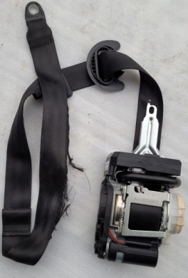 Audi q8 4m8 pas безпеки лівий 4m8857705d фото №1