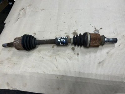 Smart 454 1,3 привідний вал ліва фото №1