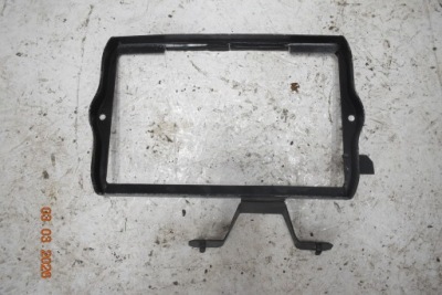 Рамка аккумулятор mercedes w110 skrzydlak фото №1