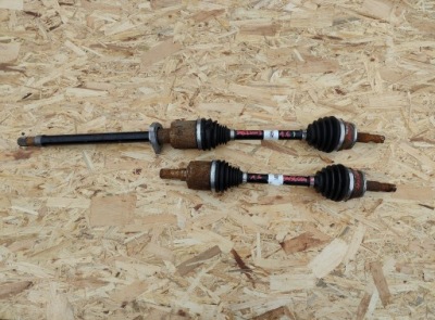 Приводной вал półośka левая opel mokka x 1.6cdti 94560845 фото №1