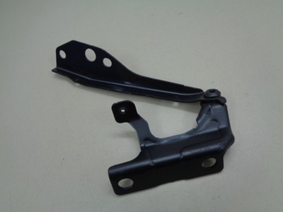 Volvo v50 петля капот правый фото №1