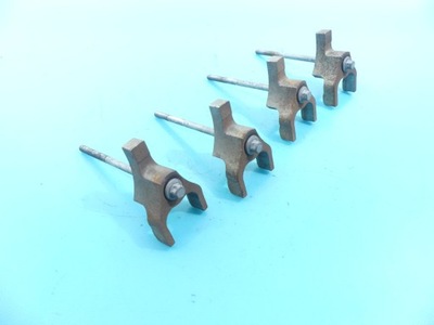 Кронштейн кронштейн форсунки discovery sport 2,0 фото №1