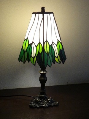 Zielone listki lampa witrażowa Mała lampka nocna